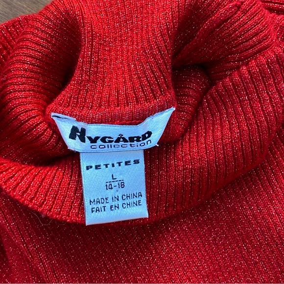 💋red with metallic knit turtleneck sleeveless sweater - Picture 7 of 8